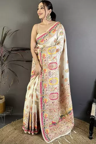 Off white floral zari silk blend jamdani saree