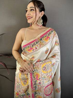 Off white floral zari silk blend jamdani saree 2