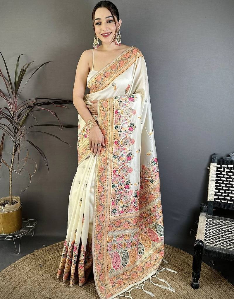 Off white floral embroidered silk blend jamdani saree