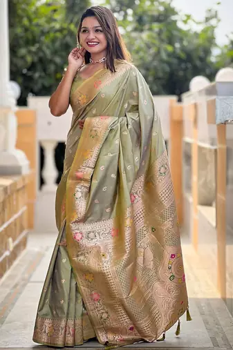 Green woven design zari kanjeevaram saree