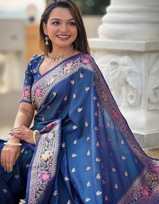 Blue woven design zari kanjeevaram saree 5