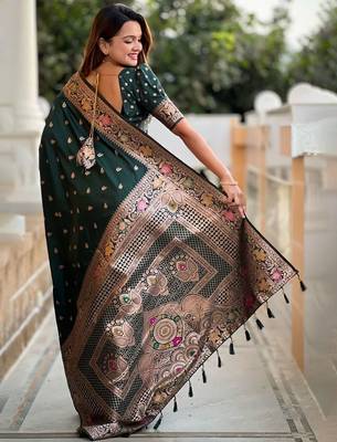 Green ethnic motifs woven design kanjeevaram saree 2