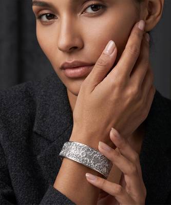 Engraved cuff bracelet for women 1
