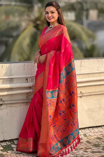 Pink woven design zari silk blend paithani saree