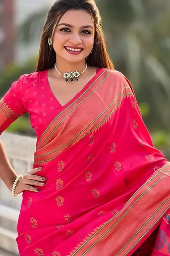 Pink woven design zari silk blend paithani saree