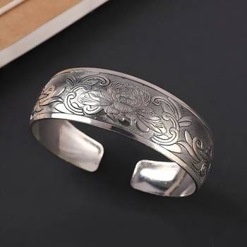 Fancy cuff bracelet for women 2