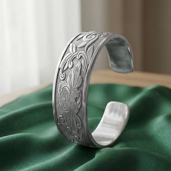 Fancy cuff bracelet for women 3