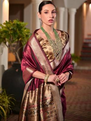 Maroon maroon woven designer saree with contrast border 4