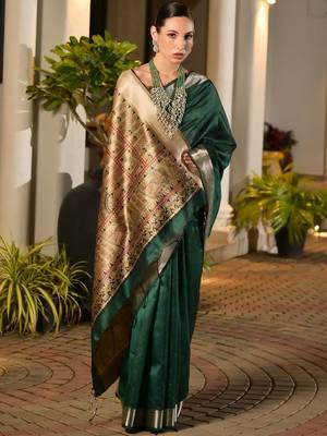 Green green woven designer saree with zari border 5
