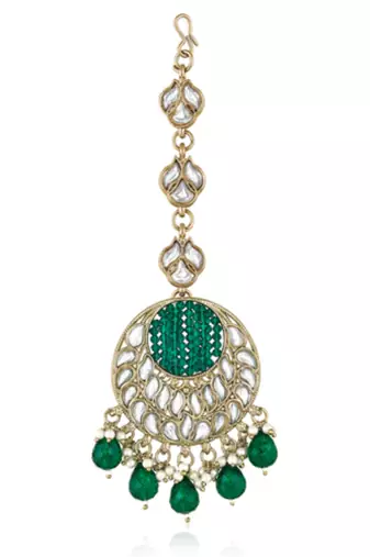 Women's kundan & beads studded green chandbali earrings with maangtikka set