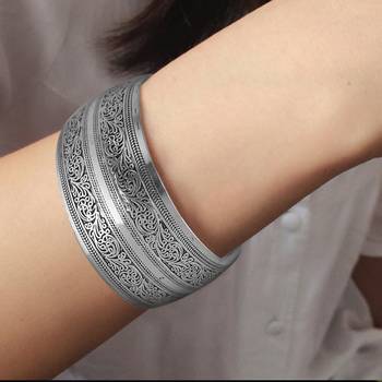 Silver plated cuff style bracelet floral engraved fashion jewellery gift for women 1