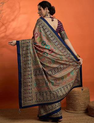 Navy blue woven design banarasi saree 3