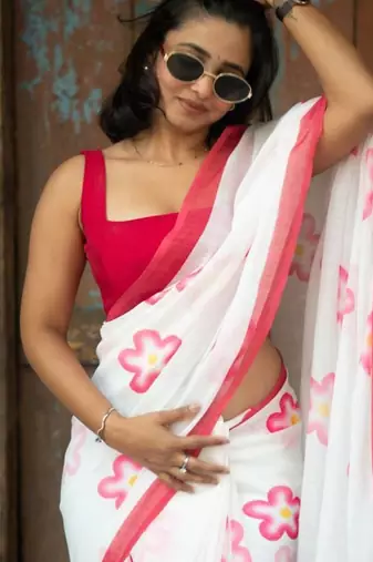 White floral printed saree
