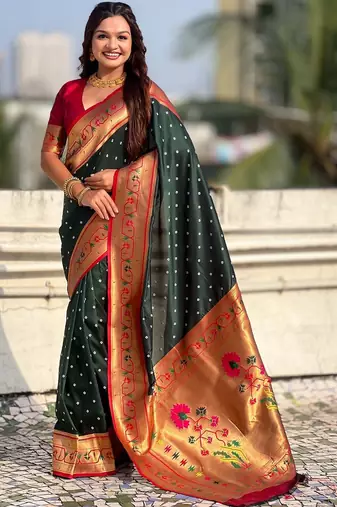 Green woven design zari silk blend handloom paithani saree