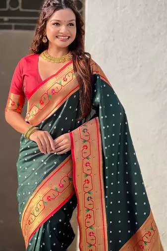 Green woven design zari silk blend handloom paithani saree