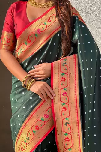 Green woven design zari silk blend handloom paithani saree