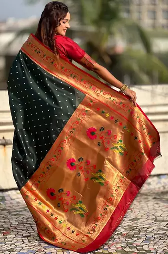 Green woven design zari silk blend handloom paithani saree