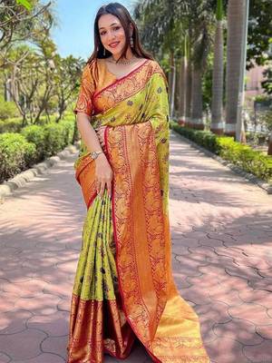 Green woven design zari kanjeevaram saree 1