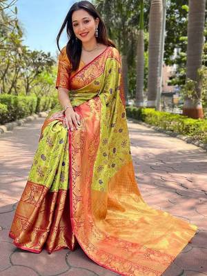 Green woven design zari kanjeevaram saree 3