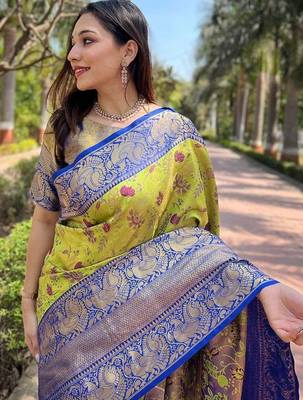 Green woven design zari kanjeevaram saree 4