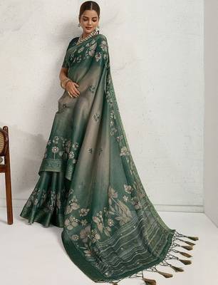 Green women floral embellished sequinned kanjivaram tissue saree 5