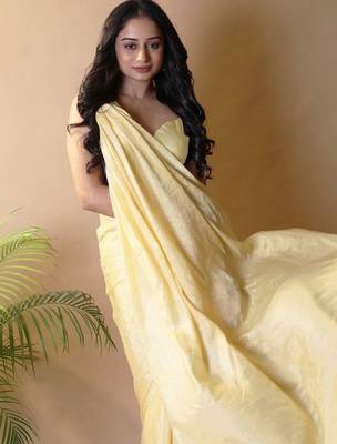 Yellow silk blend saree 4