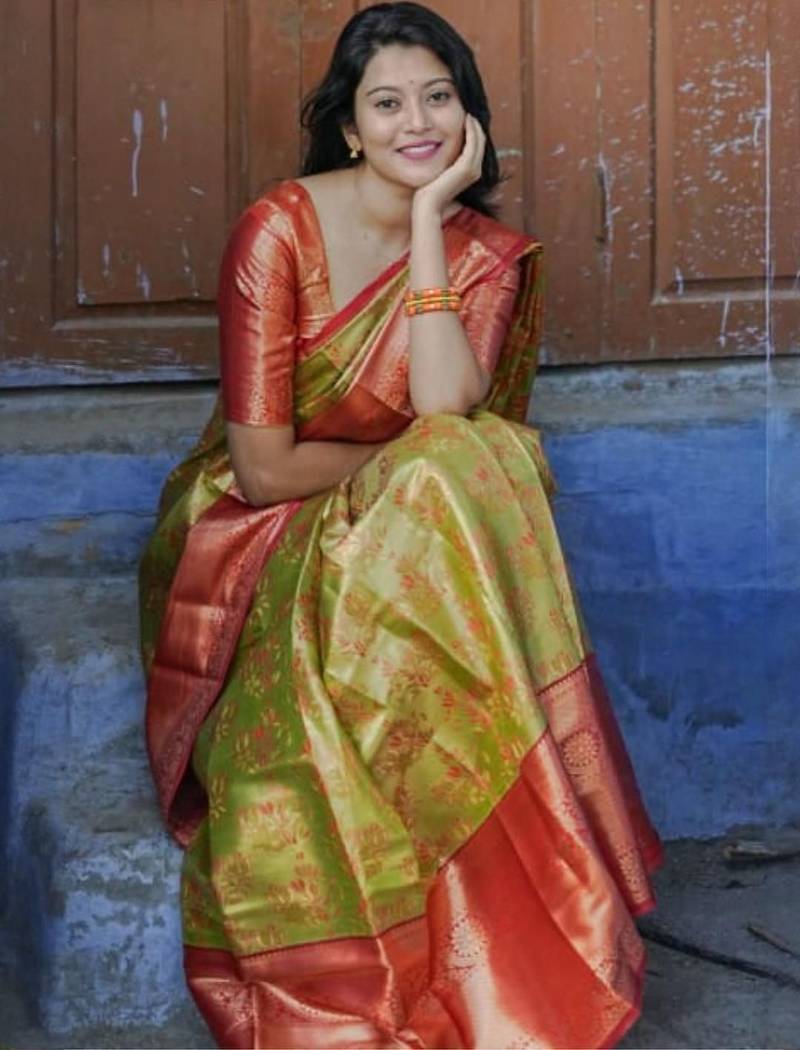 Mustard floral zari kanjeevaram saree