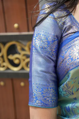 Green floral zari kanjeevaram saree