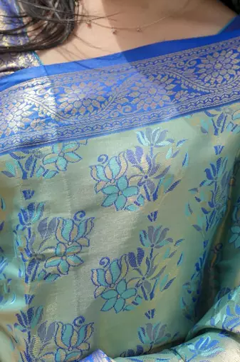 Green floral zari kanjeevaram saree