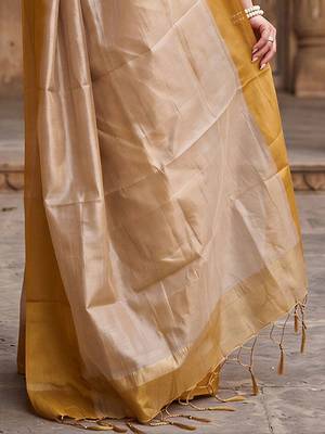 Beige tissue designer kasavu saree 5