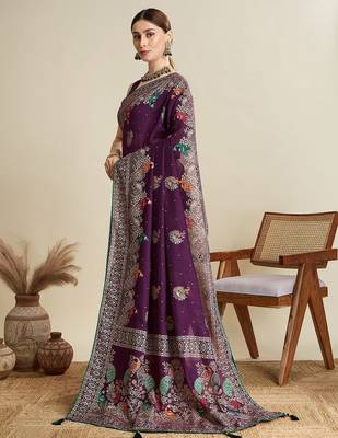 Magenta floral printed zari  banarasi saree 2