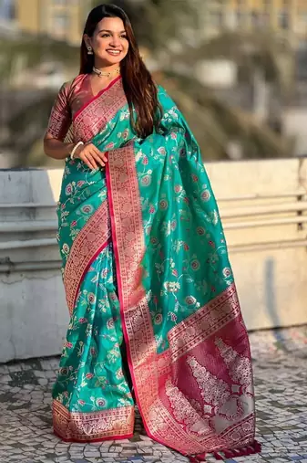 Green woven design zari kanjeevaram saree