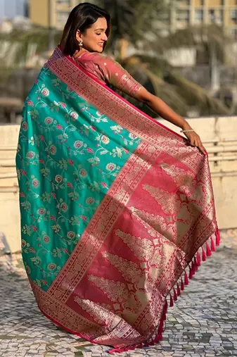 Green woven design zari kanjeevaram saree