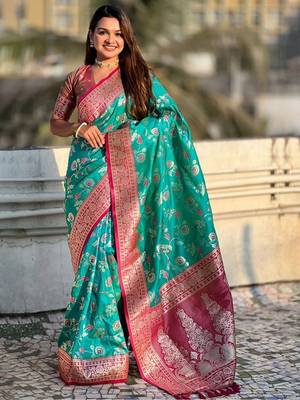 Green woven design zari kanjeevaram saree 3