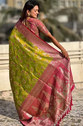 Green woven design zari kanjeevaram saree