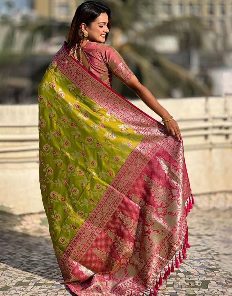 Green woven design zari kanjeevaram saree