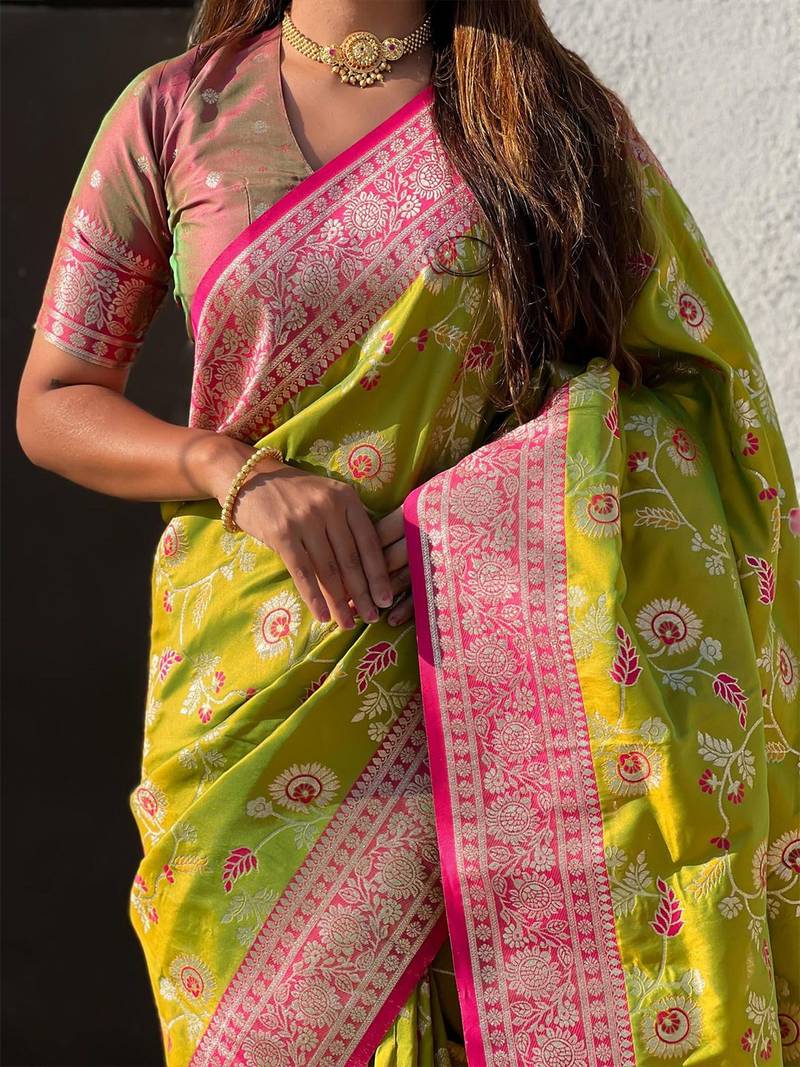 Green woven design zari kanjeevaram saree