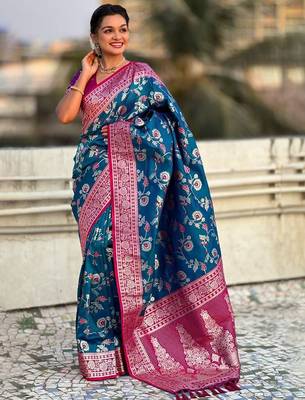 Blue woven design zari kanjeevaram saree 3