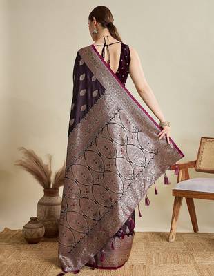 Purple woven design zari  banarasi saree 3