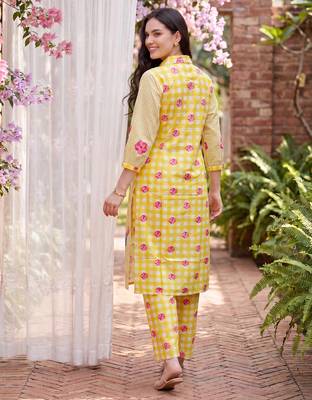Yellow printed cotton kurta trouser set 3