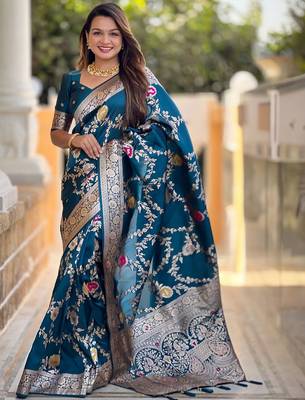 Blue woven design zari kanjeevaram saree 1