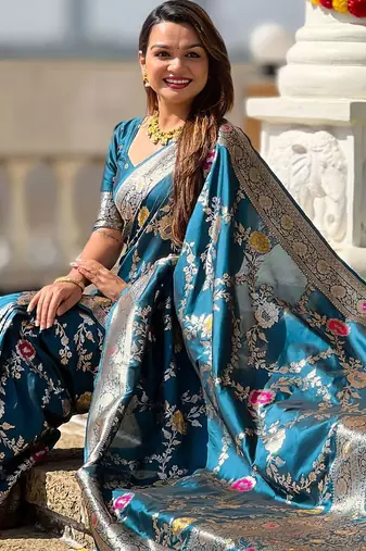 Blue woven design zari kanjeevaram saree
