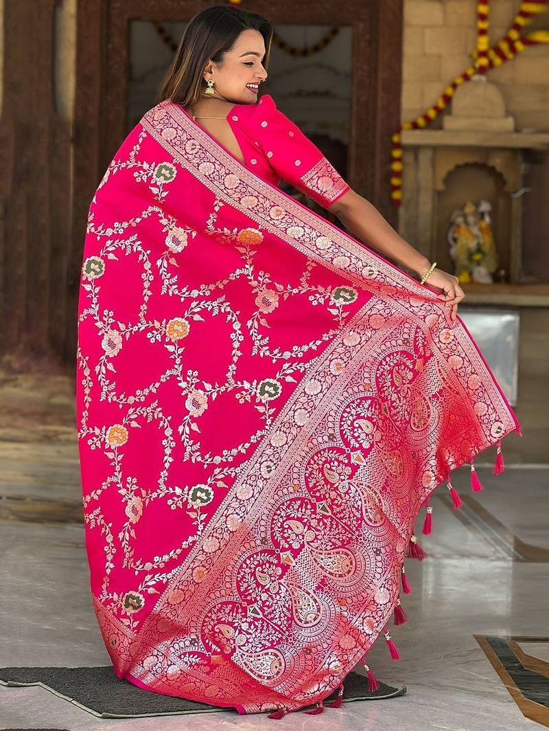 Pink ethnic motifs woven design zari kanjeevaram saree