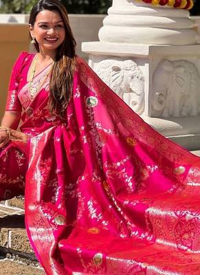Pink ethnic motifs woven design zari kanjeevaram saree 4