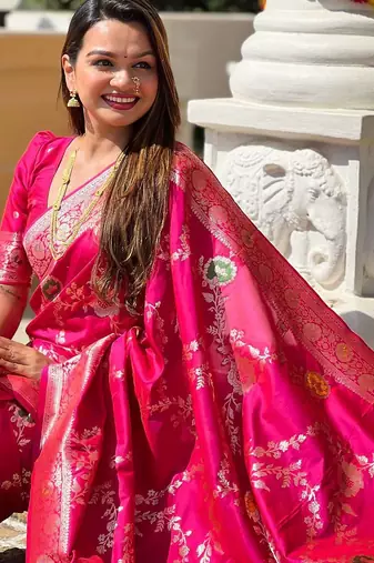 Pink ethnic motifs woven design zari kanjeevaram saree