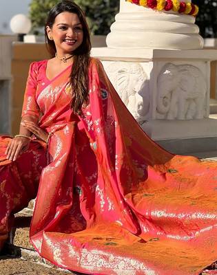 Peach peach woven design zari kanjeevaram saree 4
