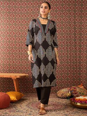 Black printed cotton kurta trouser set 4