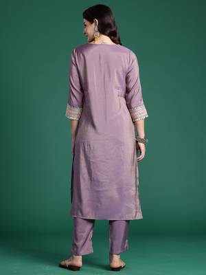 Lavender embroidered silk kurta trouser set 2