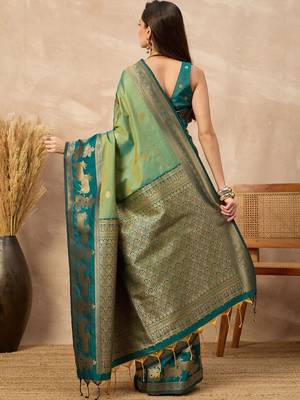 Green woven design zari art silk designer kanjeevaram saree 2
