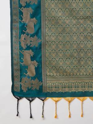 Green woven design zari art silk designer kanjeevaram saree 4